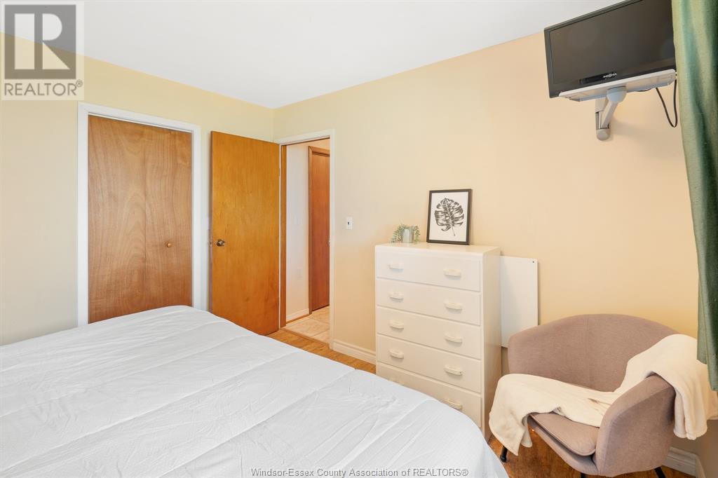 Photo 22 of 244 Robson Road, Leamington ON