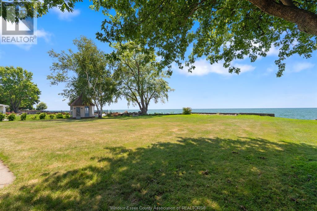 Photo 32 of 244 Robson Road, Leamington ON