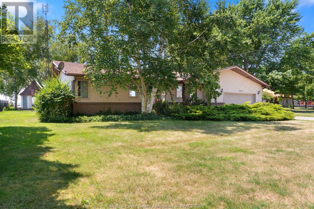Photo 39 of 244 Robson Road, Leamington ON