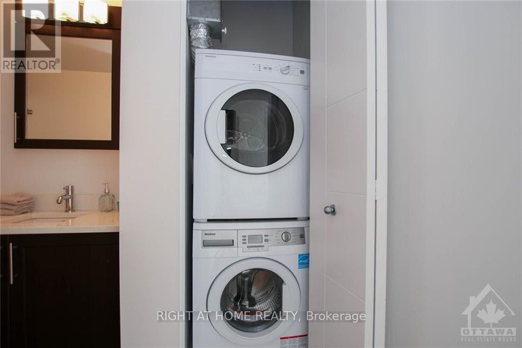 Photo 10 of 2306 40 Nepean Street, Ottawa ON