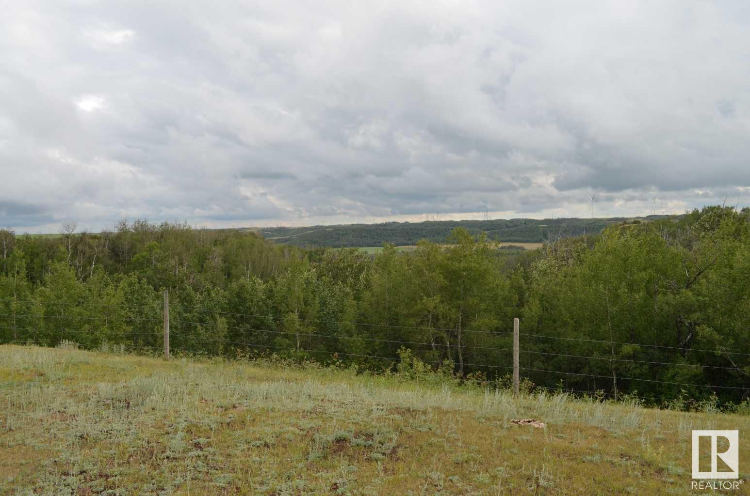 Photo 8 of 14123 Twp Rd 404, Rural Flagstaff County AB