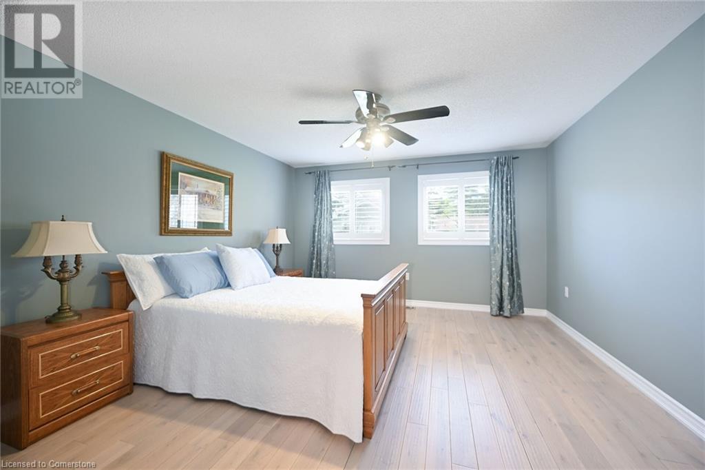 Photo 18 of 106 Bushmill Circle, Flamborough ON