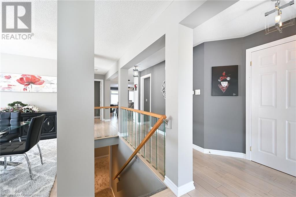 Photo 25 of 106 Bushmill Circle, Flamborough ON