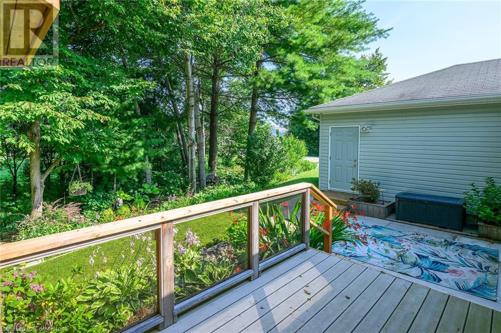 Photo 34 of 106 Bushmill Circle, Flamborough ON