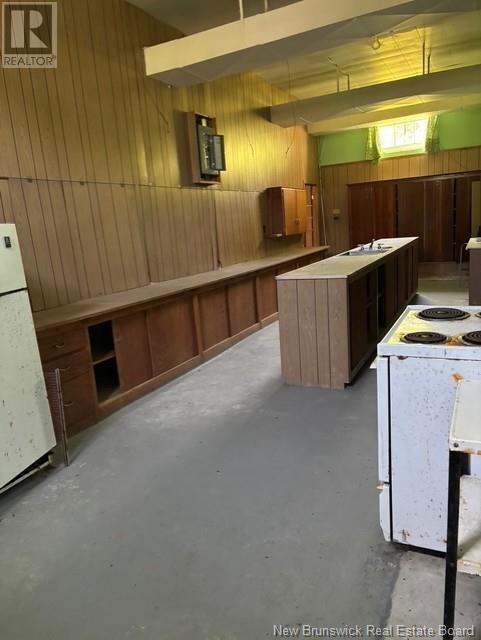 8 SCHOOL STREET - Image 6