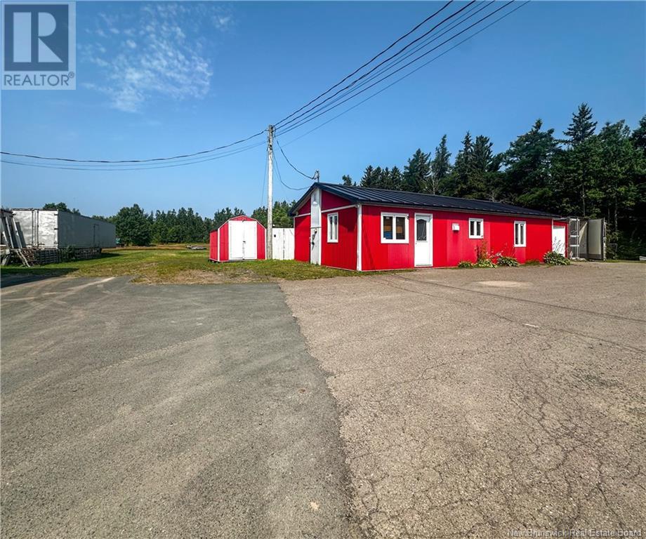Photo 3 of 351 1 E Rue, Shippagan NB