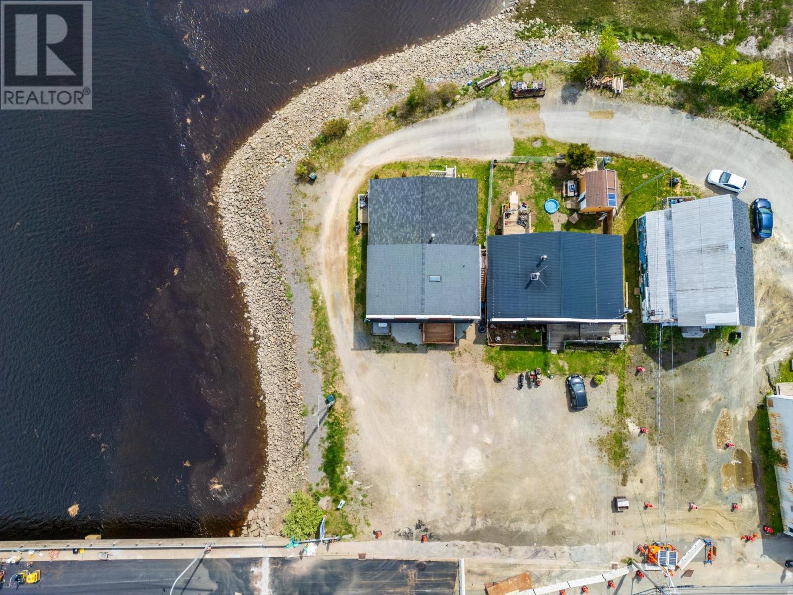 Property 27 of 33 of 4574 Highway 1