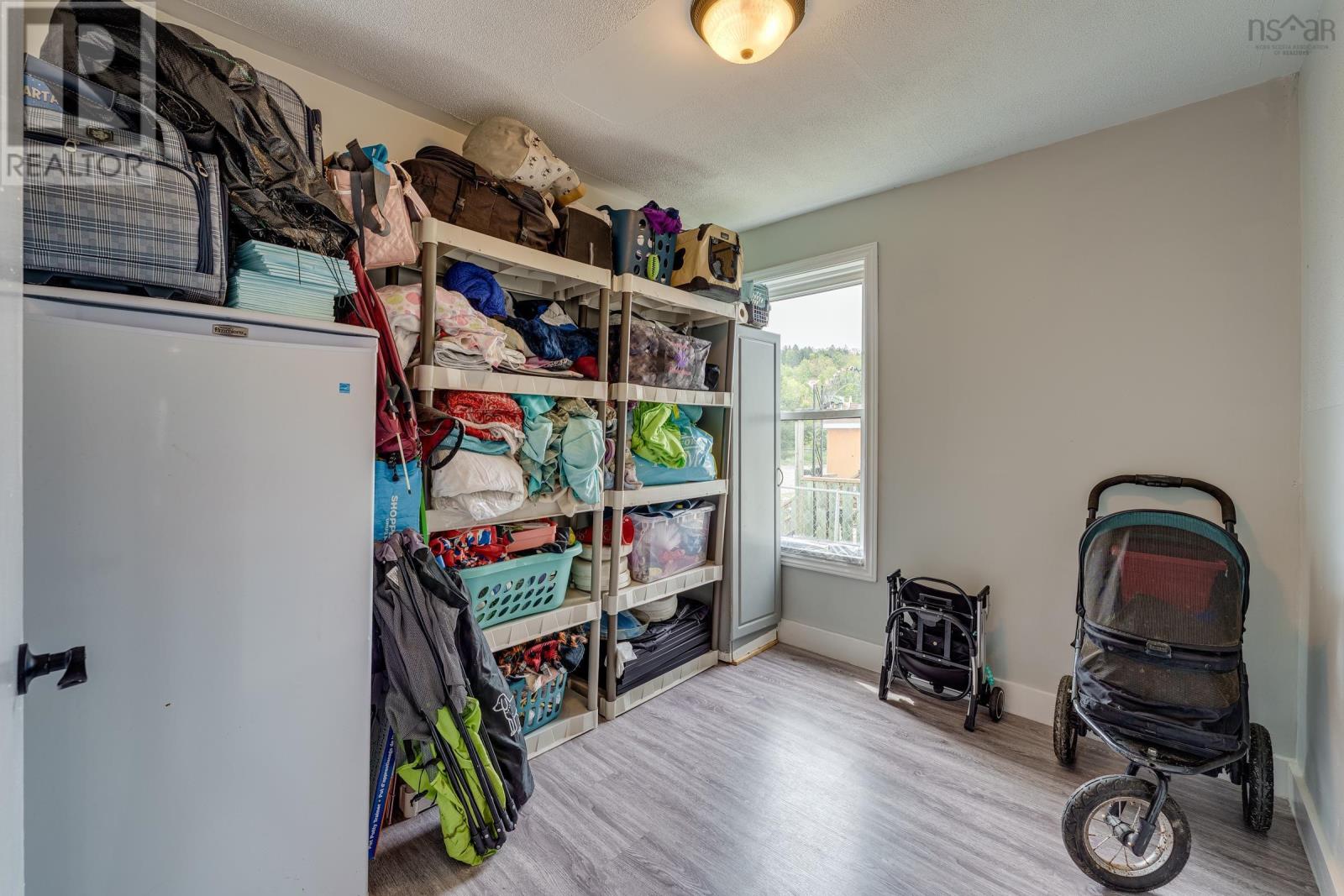 Property 6 of 33 of 4574 Highway 1