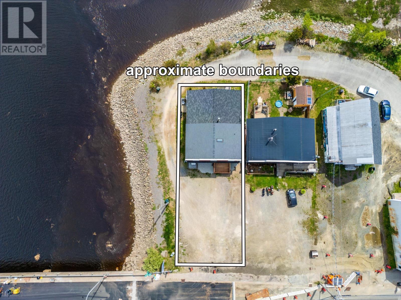 Property 26 of 33 of 4574 Highway 1