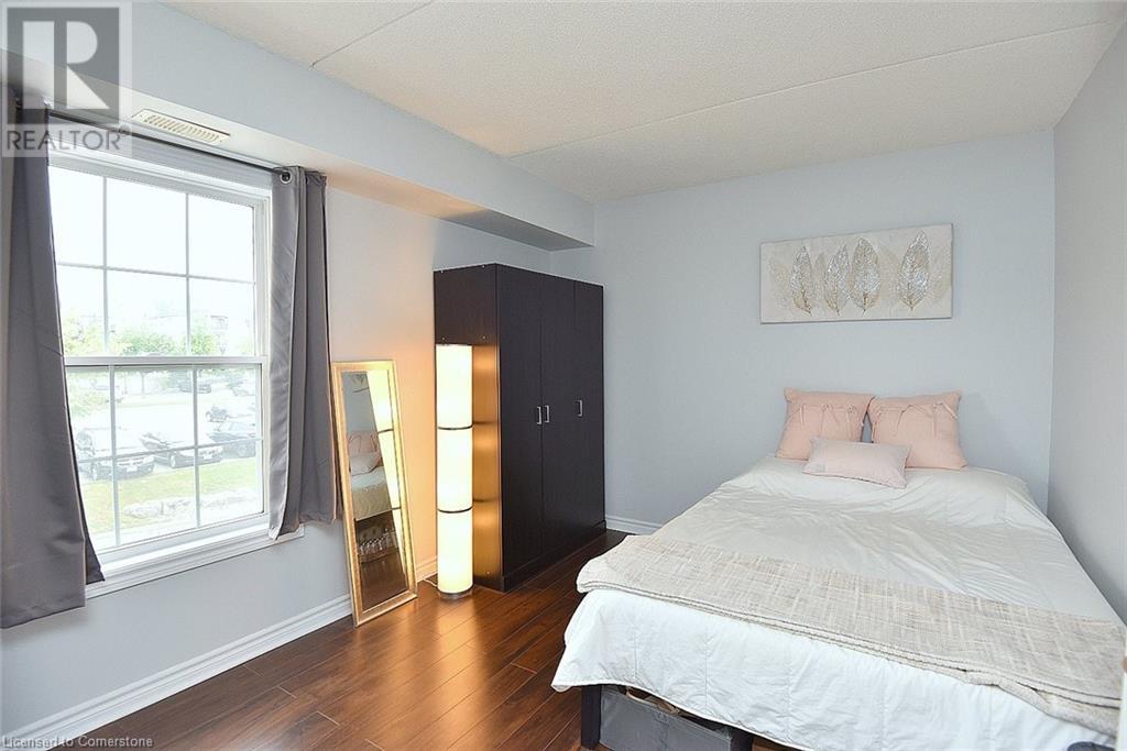 Photo 4 of 1411 Walkers Line Unit 202, Burlington ON