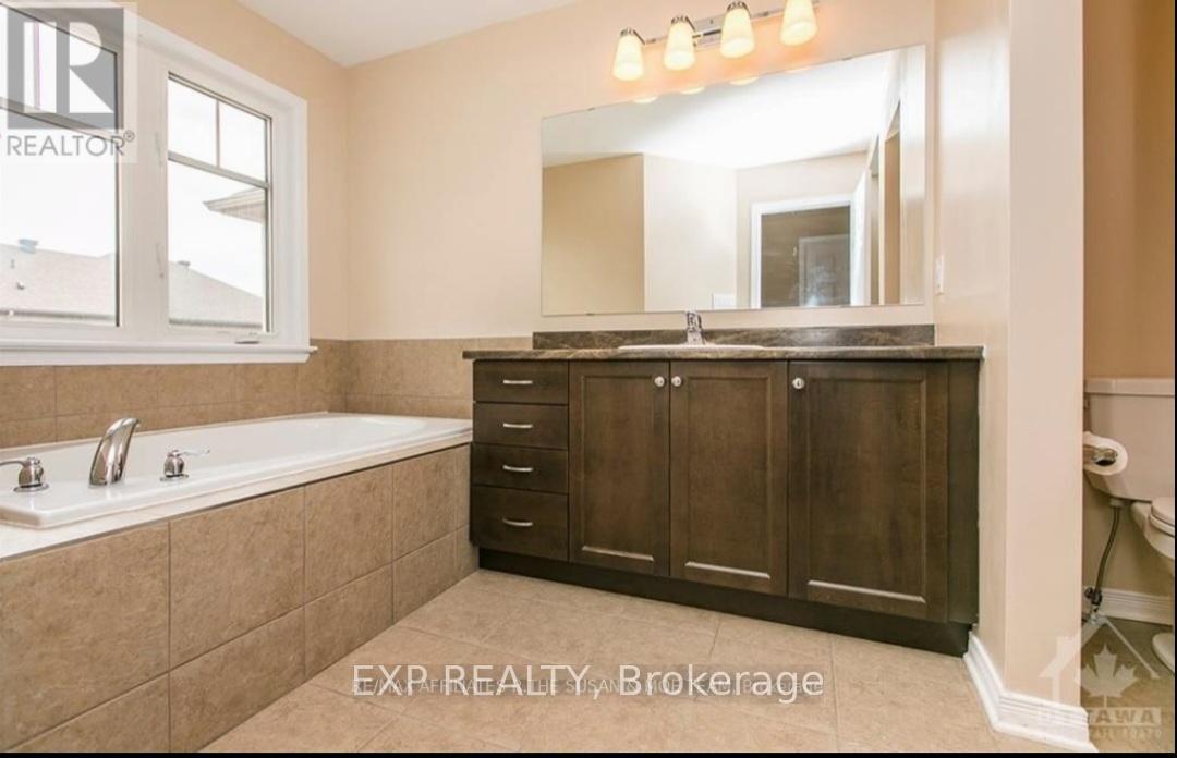 Photo 14 of 296 Losino Crescent, Ottawa ON
