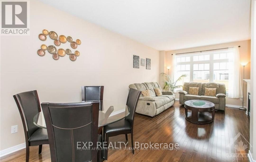 Photo 1 of 296 Losino Crescent, Ottawa ON