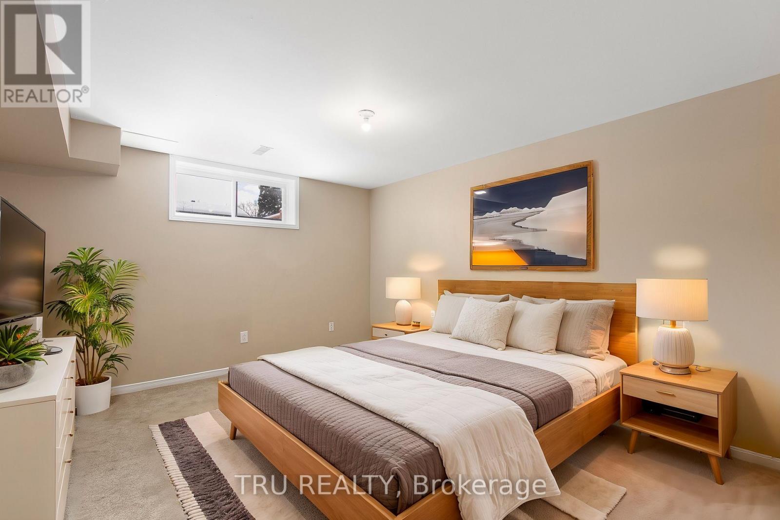 Photo 29 of 28 Borealis Crescent, Ottawa ON