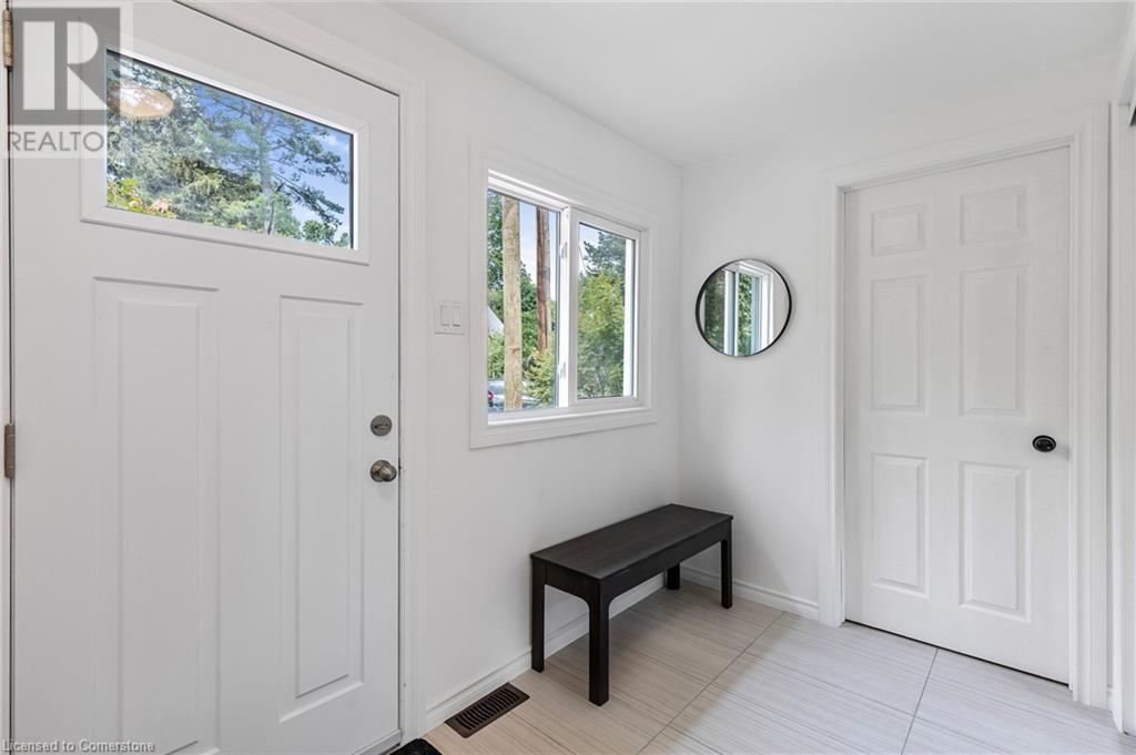 Photo 10 of 15 Fair Avenue, Grimsby ON