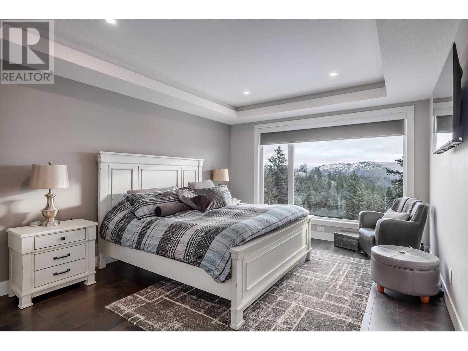 2501 Tallus Heights Drive, West Kelowna