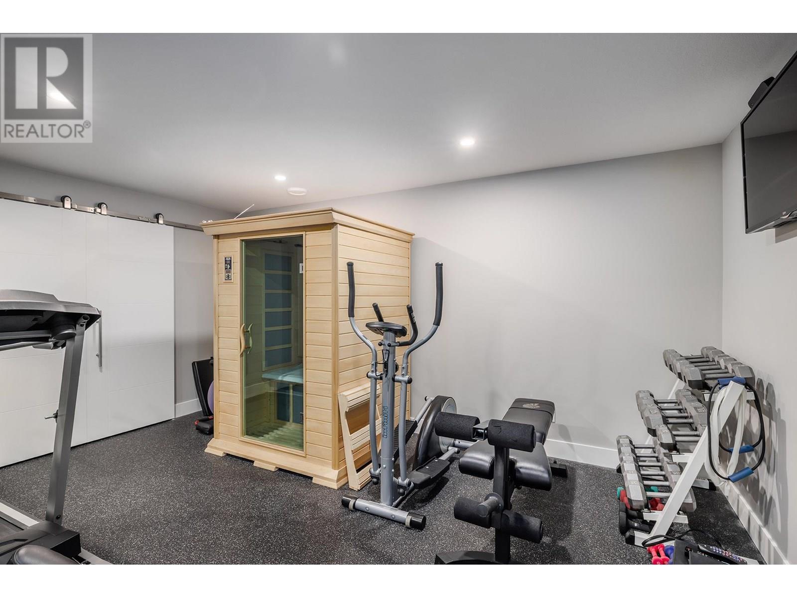  2501 Tallus Heights Drive, West Kelowna
