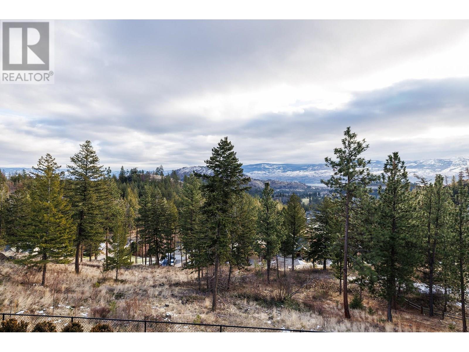  2501 Tallus Heights Drive, West Kelowna