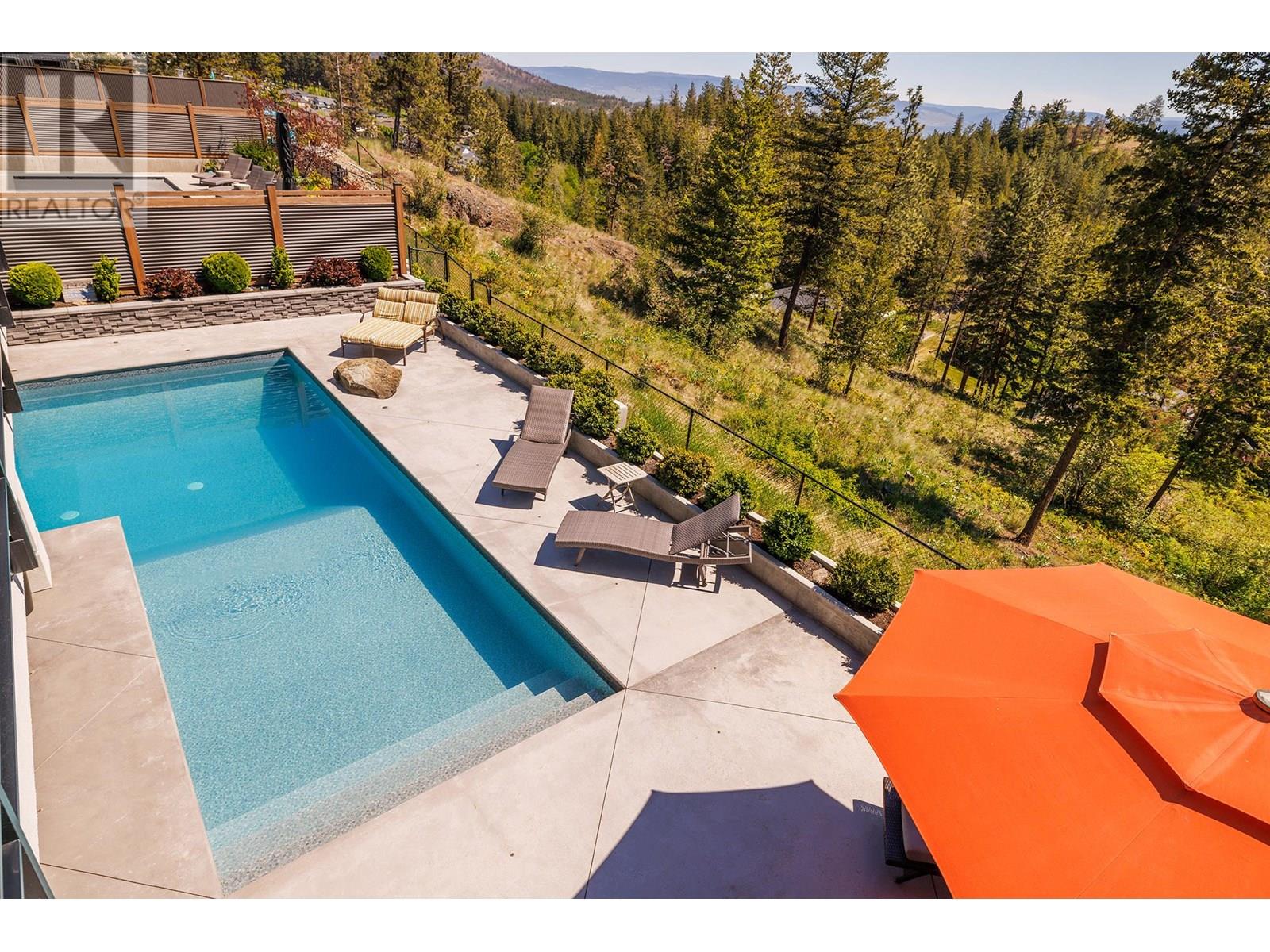  2501 Tallus Heights Drive, West Kelowna