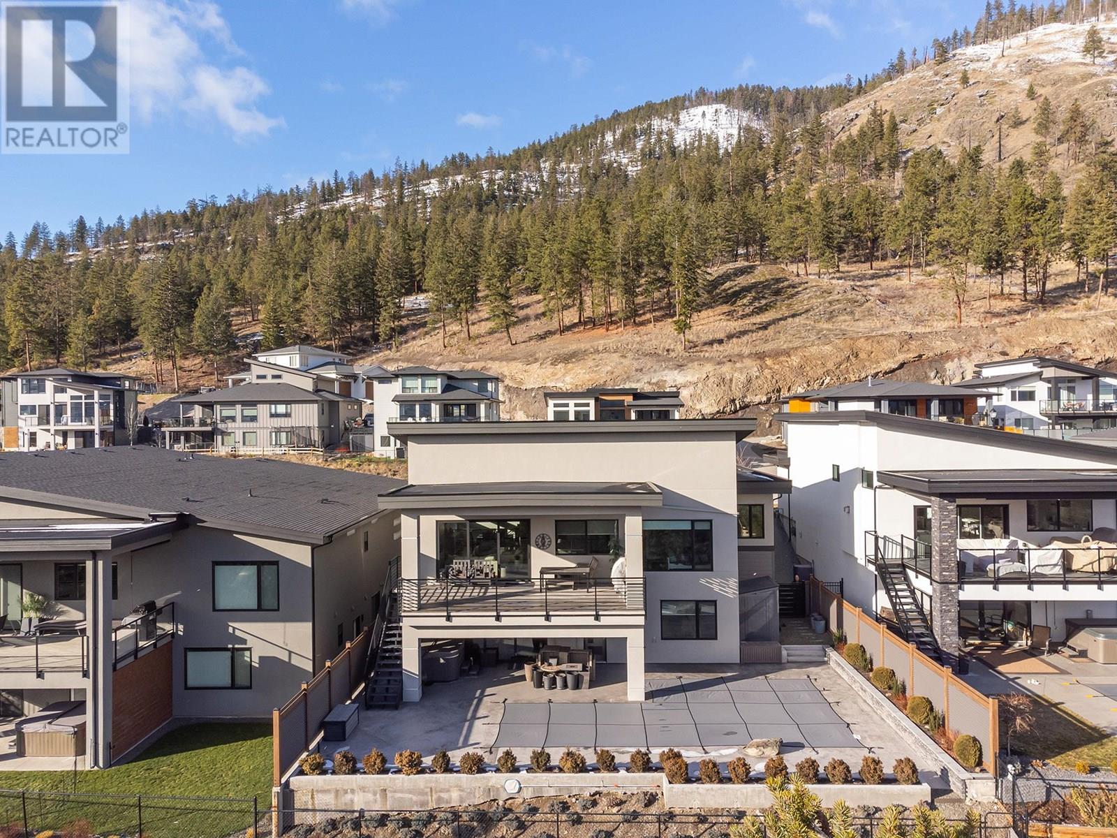  2501 Tallus Heights Drive, West Kelowna