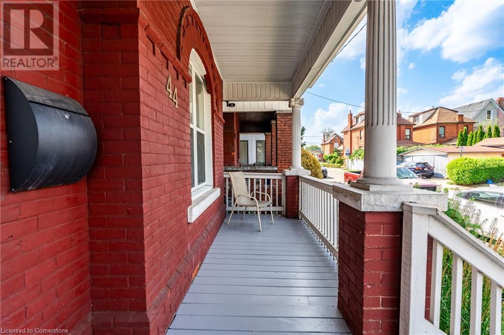 Photo 4 of 44 Bristol Street, Hamilton ON