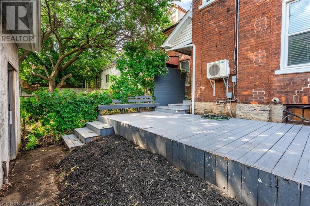 Photo 31 of 44 Bristol Street, Hamilton ON