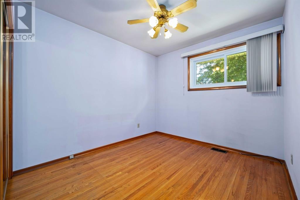 Photo 8 of 1220 Isabella Street, Sarnia ON