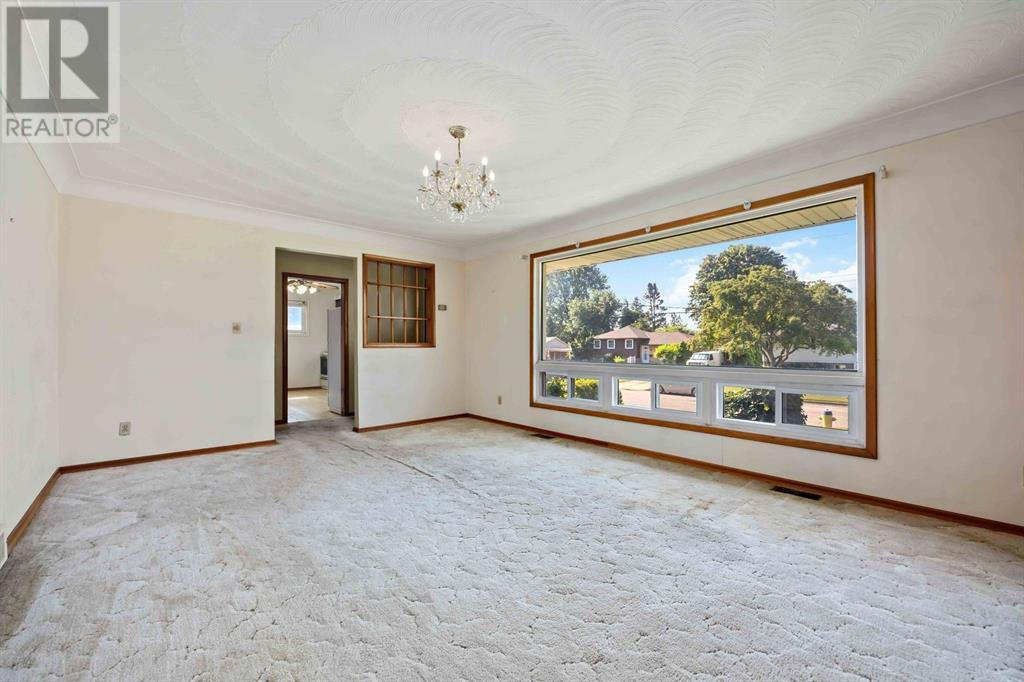 Photo 5 of 1220 Isabella Street, Sarnia ON