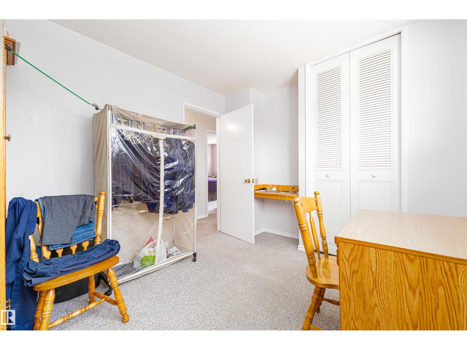 Photo 17 of 7508 147 Av Nw, Edmonton AB