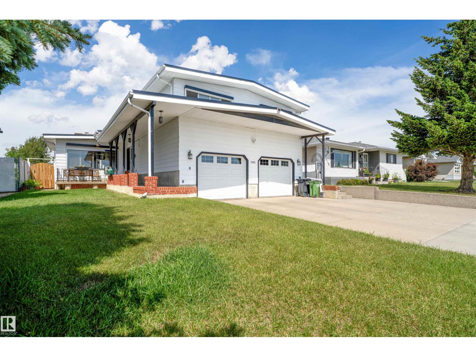 Photo 47 of 7508 147 Av Nw, Edmonton AB