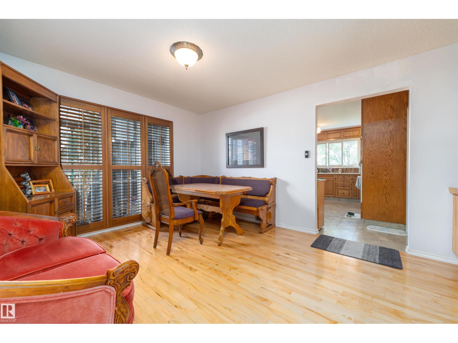Photo 6 of 7508 147 Av Nw, Edmonton AB