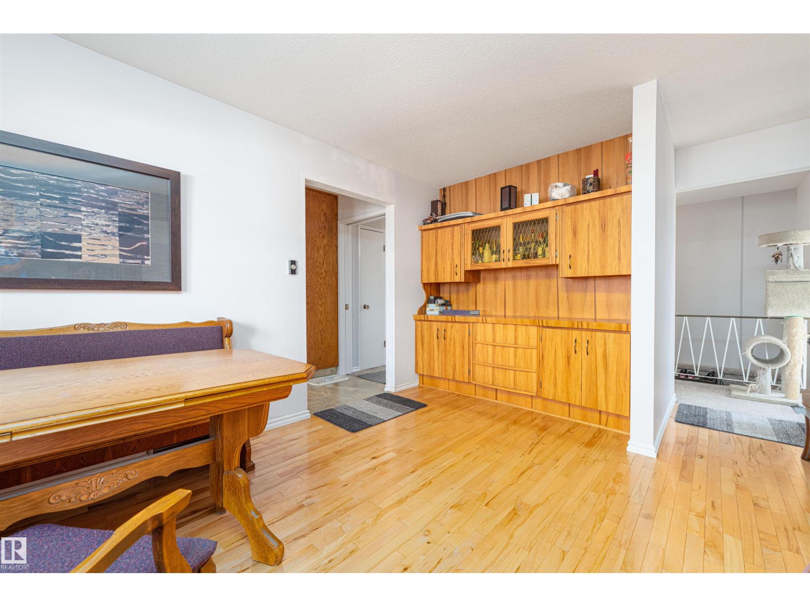 Photo 8 of 7508 147 Av Nw, Edmonton AB