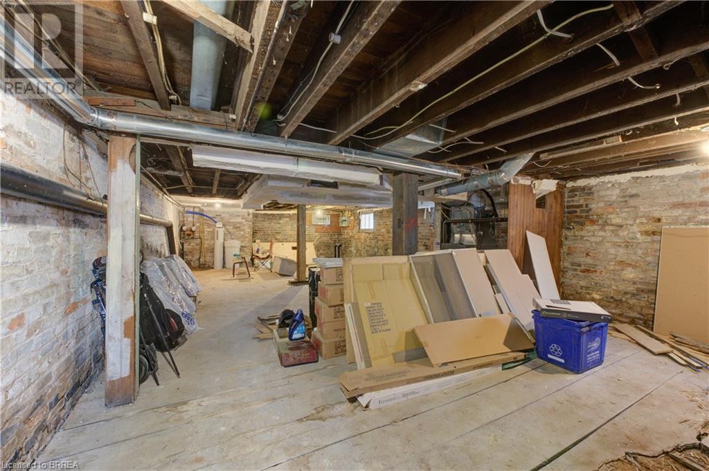 Photo 37 of 174 176 Darling Street, Brantford ON