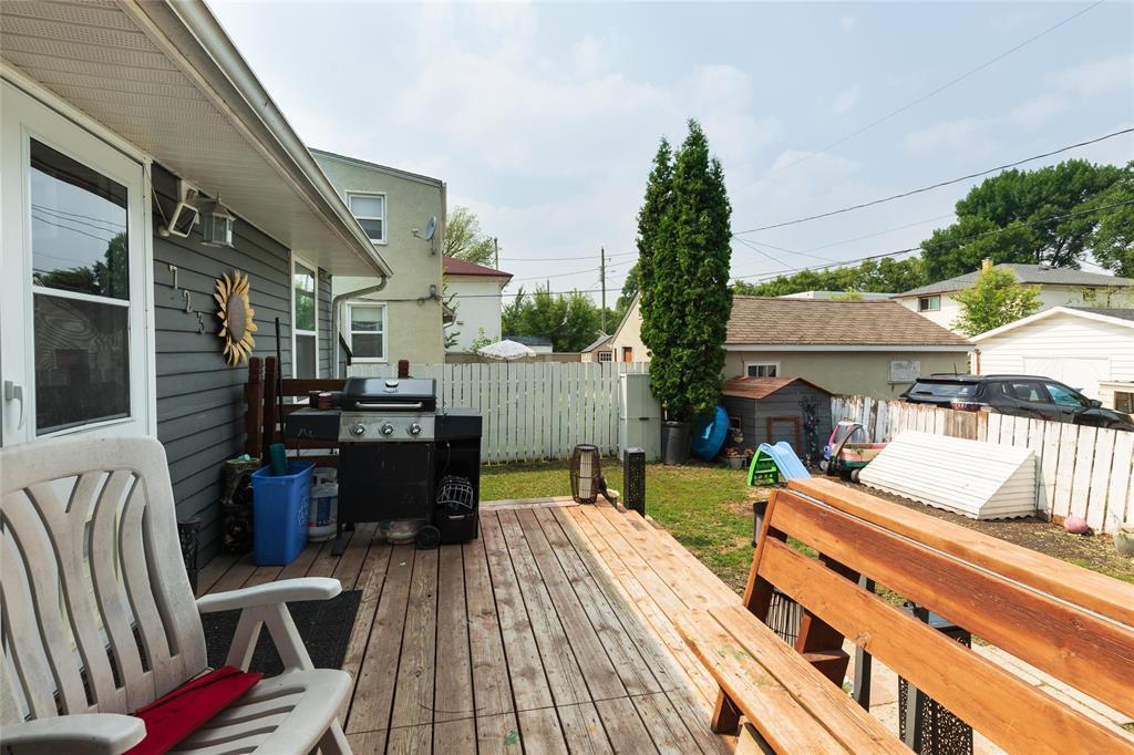 Photo 9 of 723 Talbot Avenue, Winnipeg MB