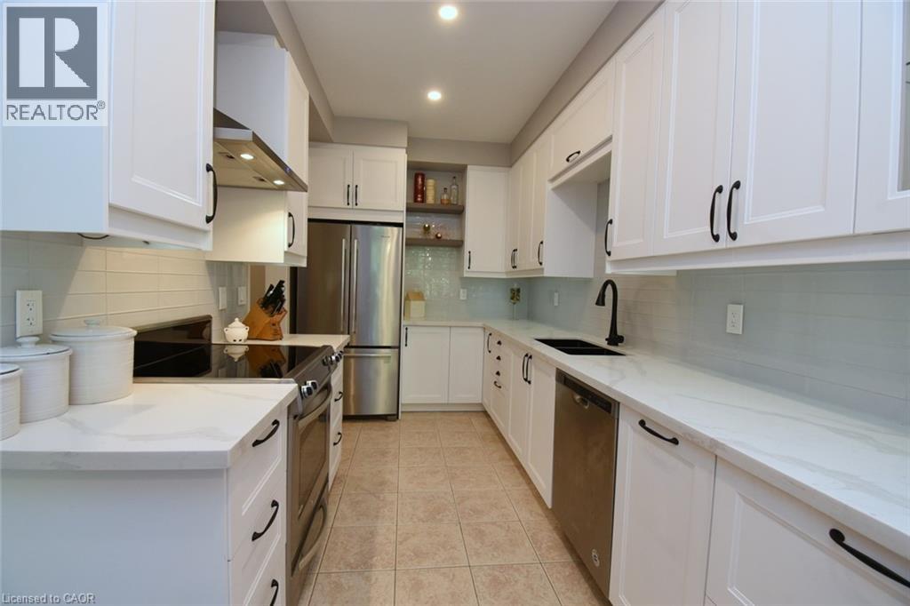 Photo 15 of 2980 Guire Common, Burlington ON
