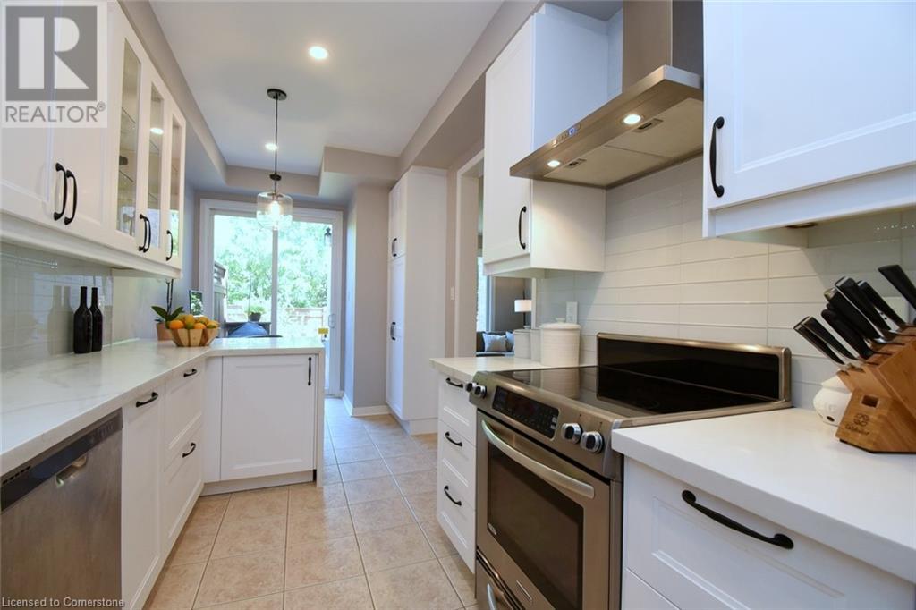 Photo 13 of 2980 Guire Common, Burlington ON