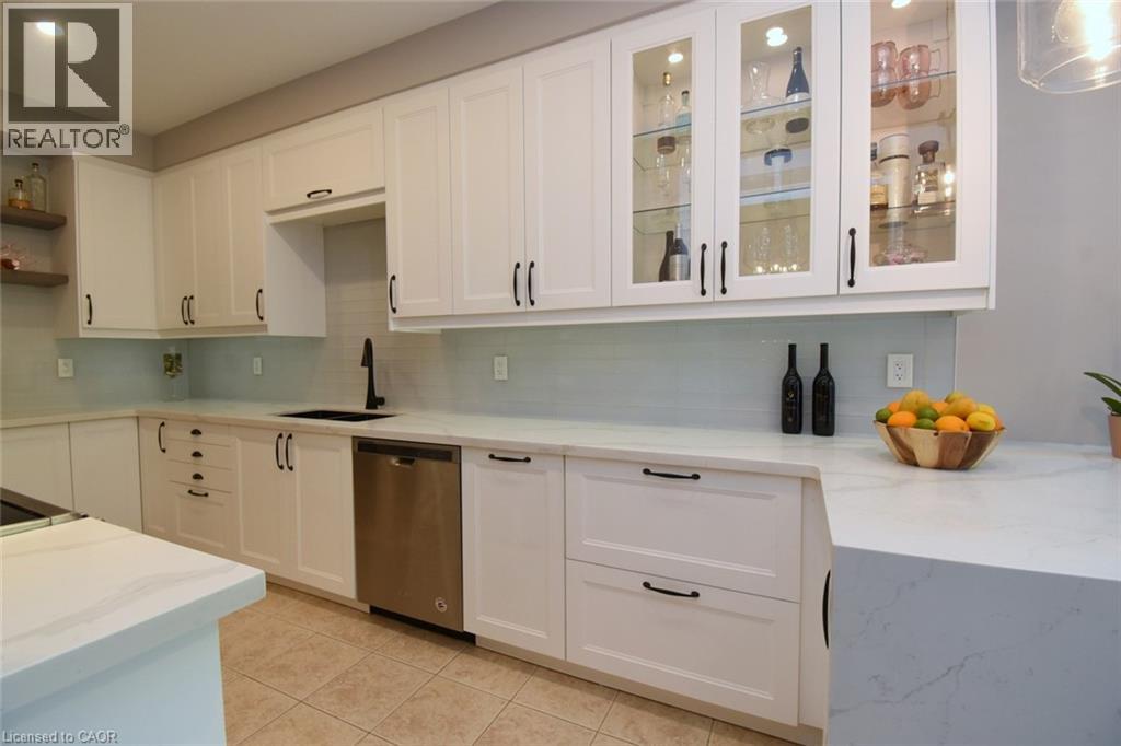 Photo 17 of 2980 Guire Common, Burlington ON