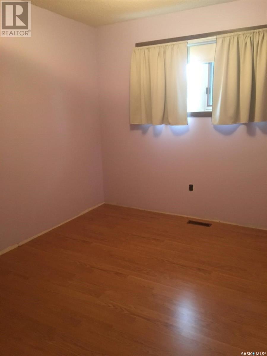 836 Peters AVENUE — photo 11
