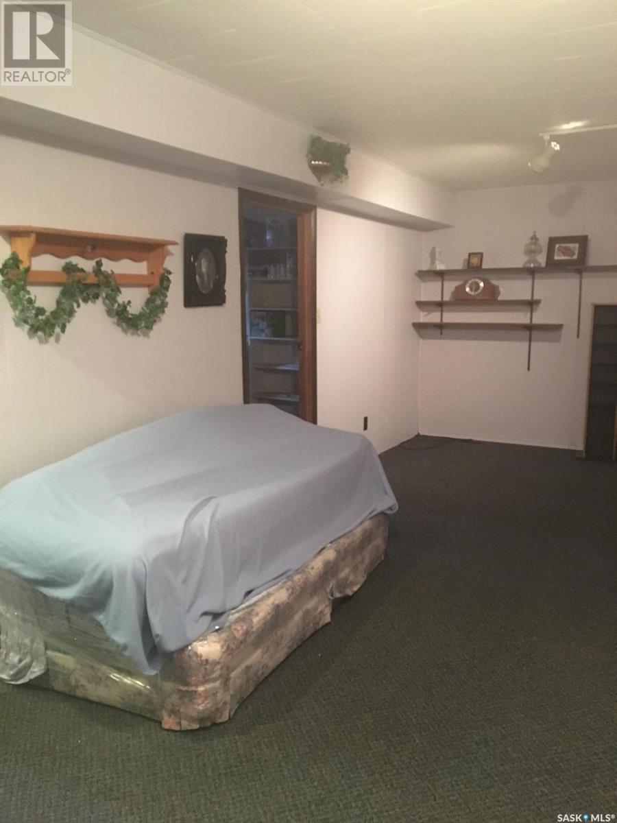 836 Peters AVENUE — photo 16