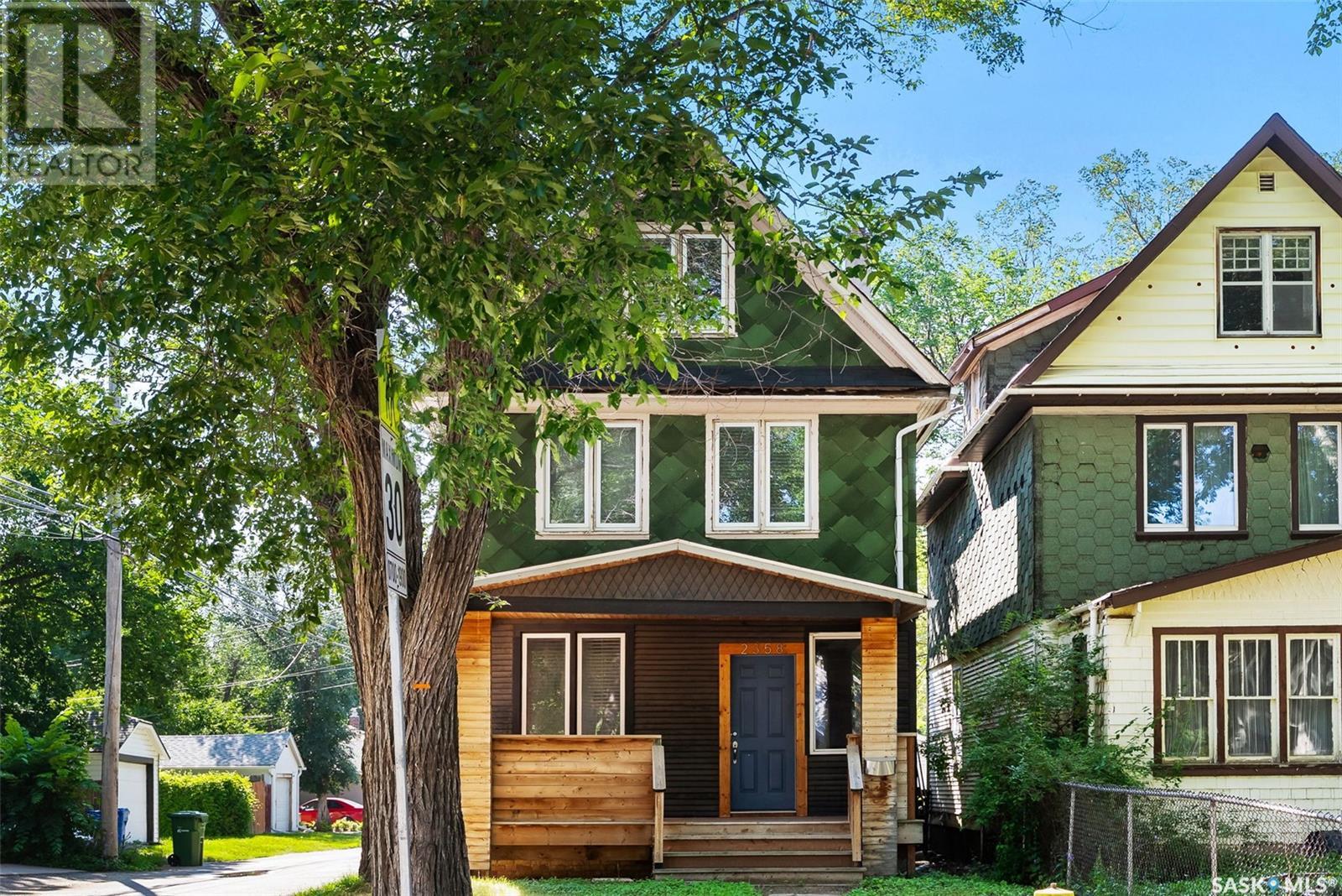 Photo 2 of 2358 Montreal Street, Regina SK