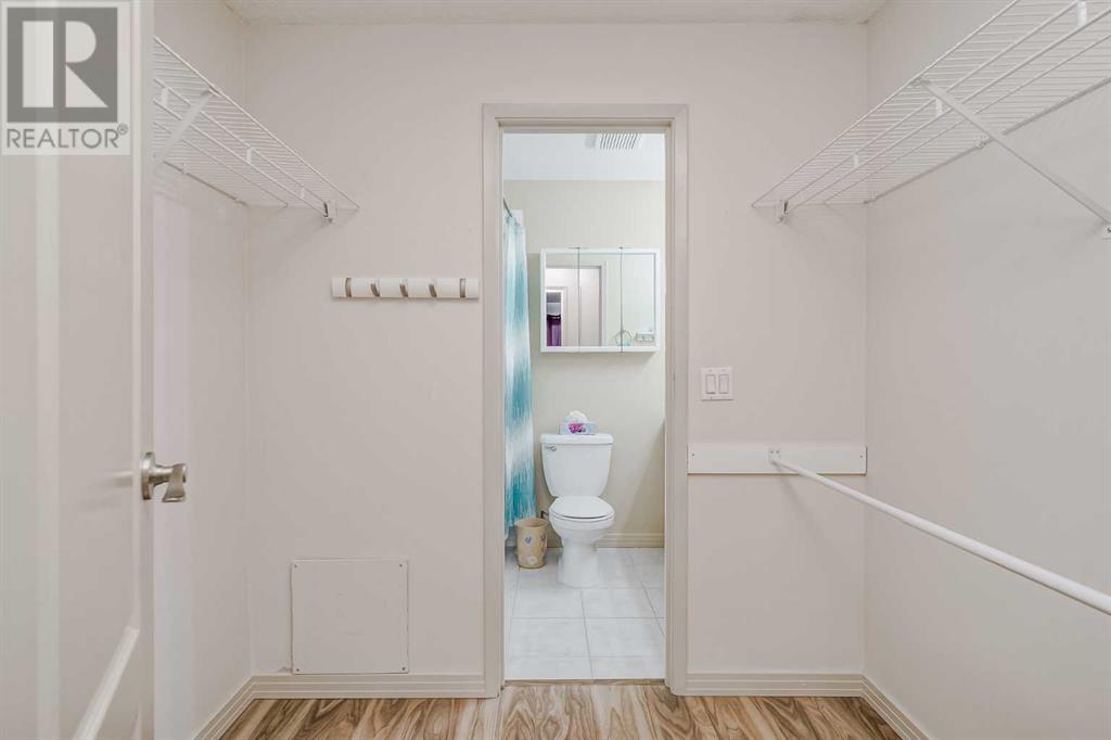 Single Family House for Sale in    Street SW Canyon Meadows Calgary 