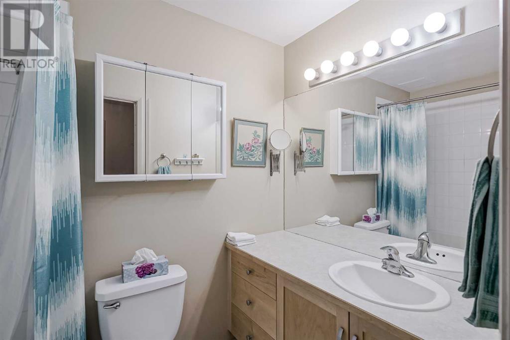 Single Family House for Sale in    Street SW Canyon Meadows Calgary 