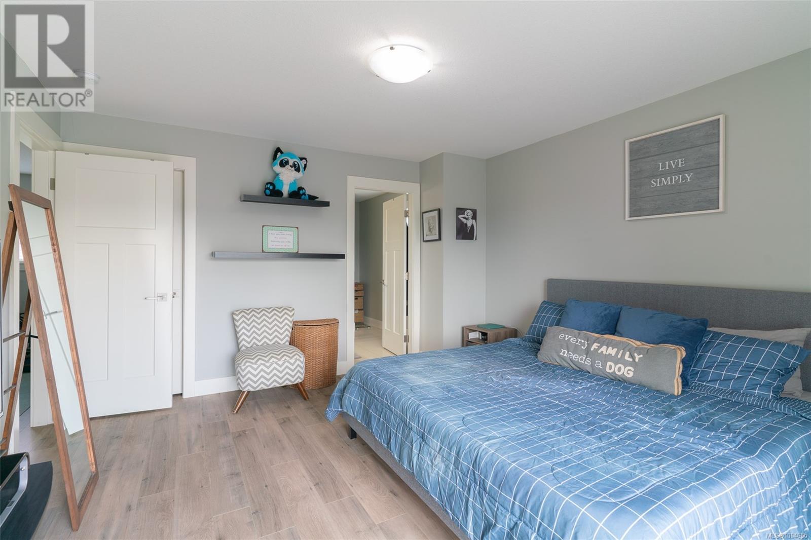 Photo 1 of 820 Brechin Rd, Nanaimo BC