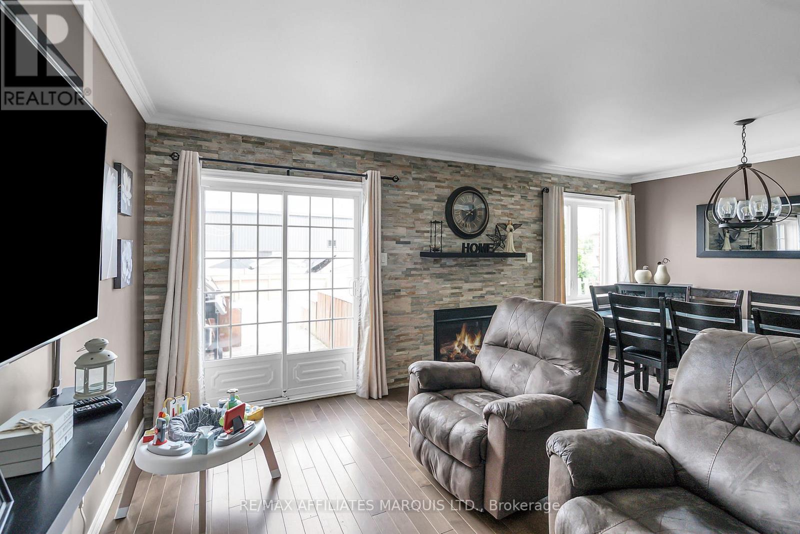Photo 12 of 110 Heritage Pl Place, Cornwall ON
