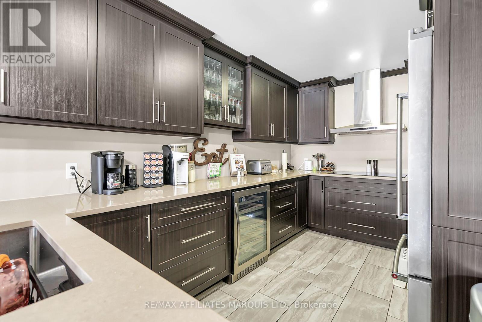 Photo 16 of 110 Heritage Pl Place, Cornwall ON