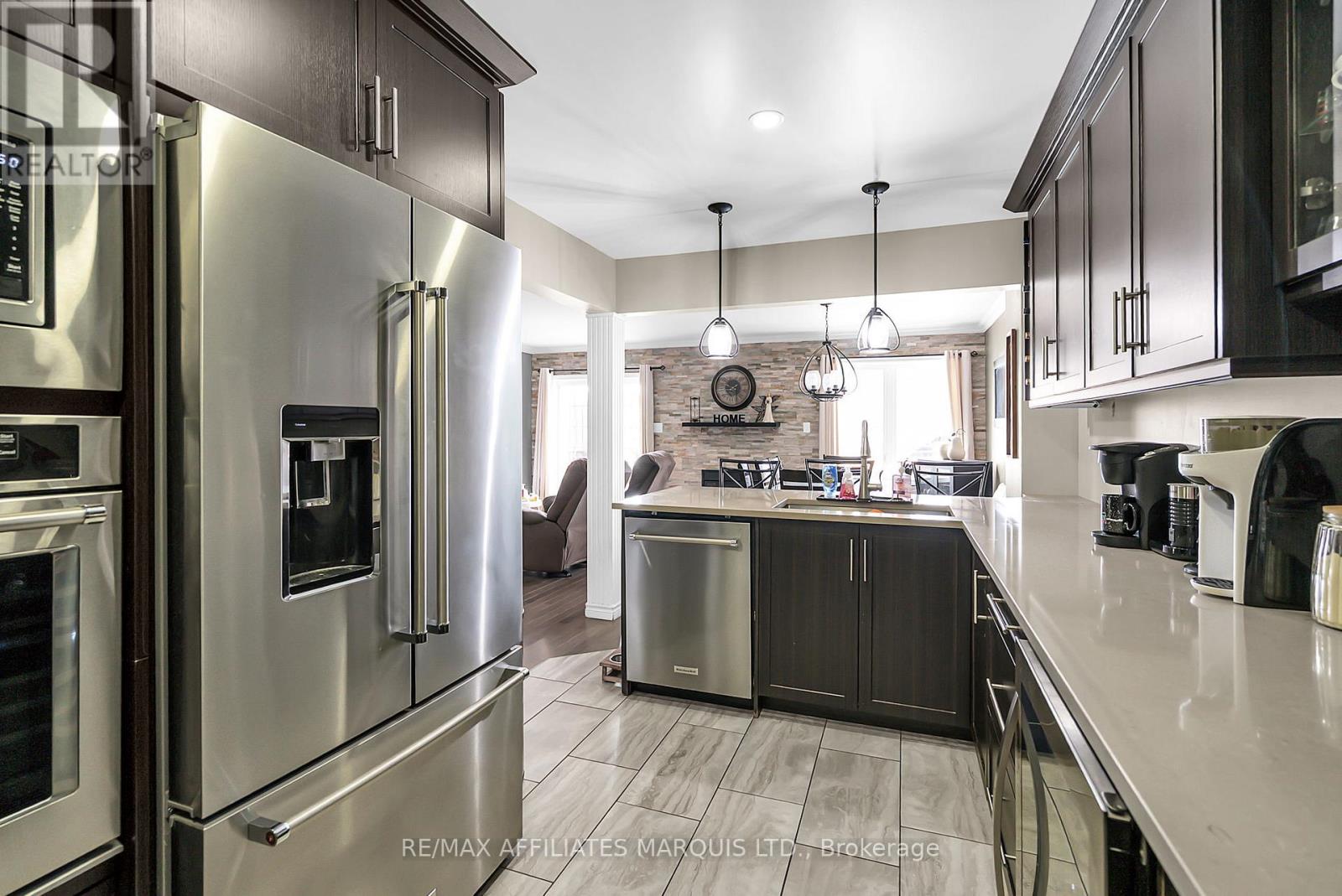 Photo 18 of 110 Heritage Pl Place, Cornwall ON