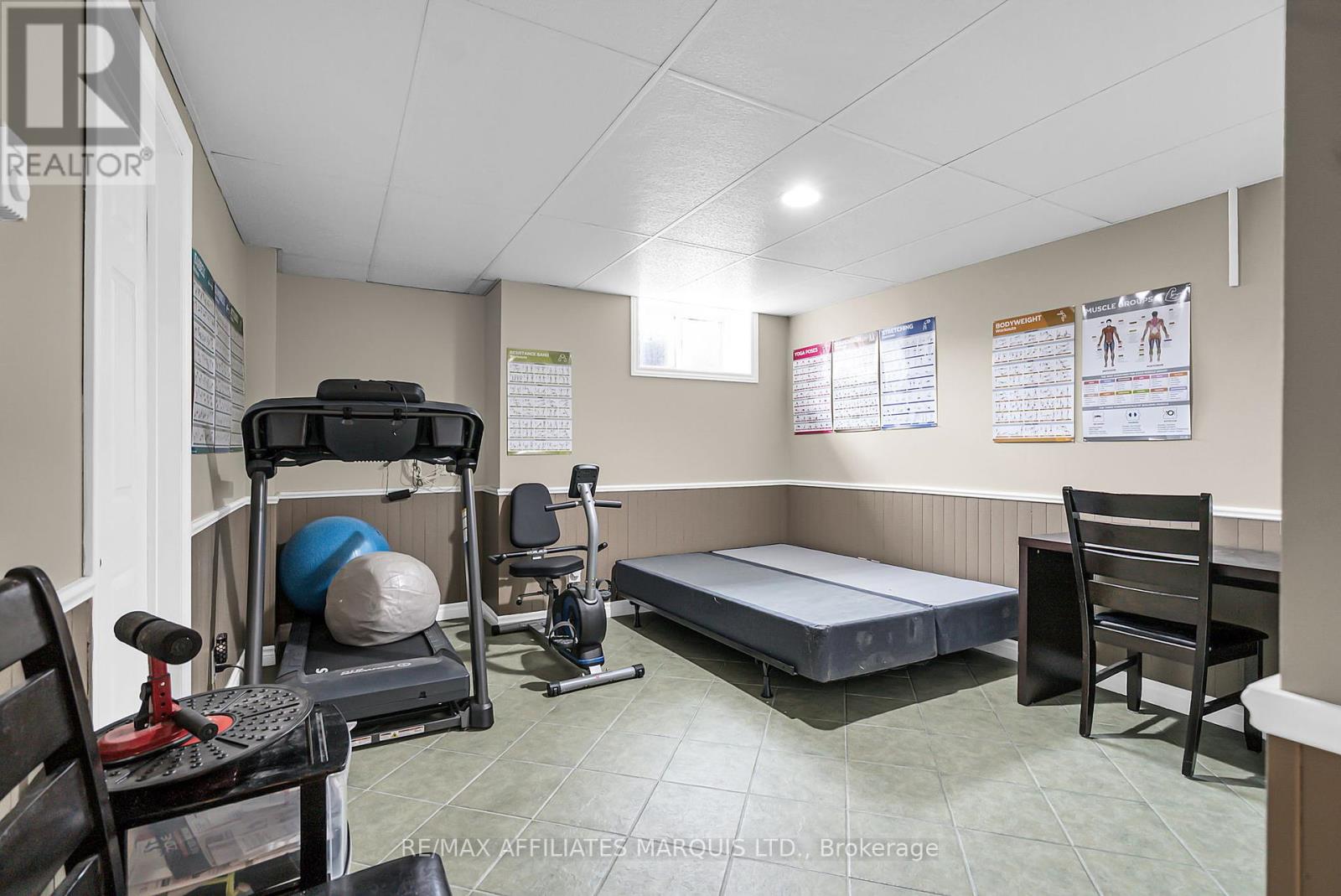 Photo 32 of 110 Heritage Pl Place, Cornwall ON