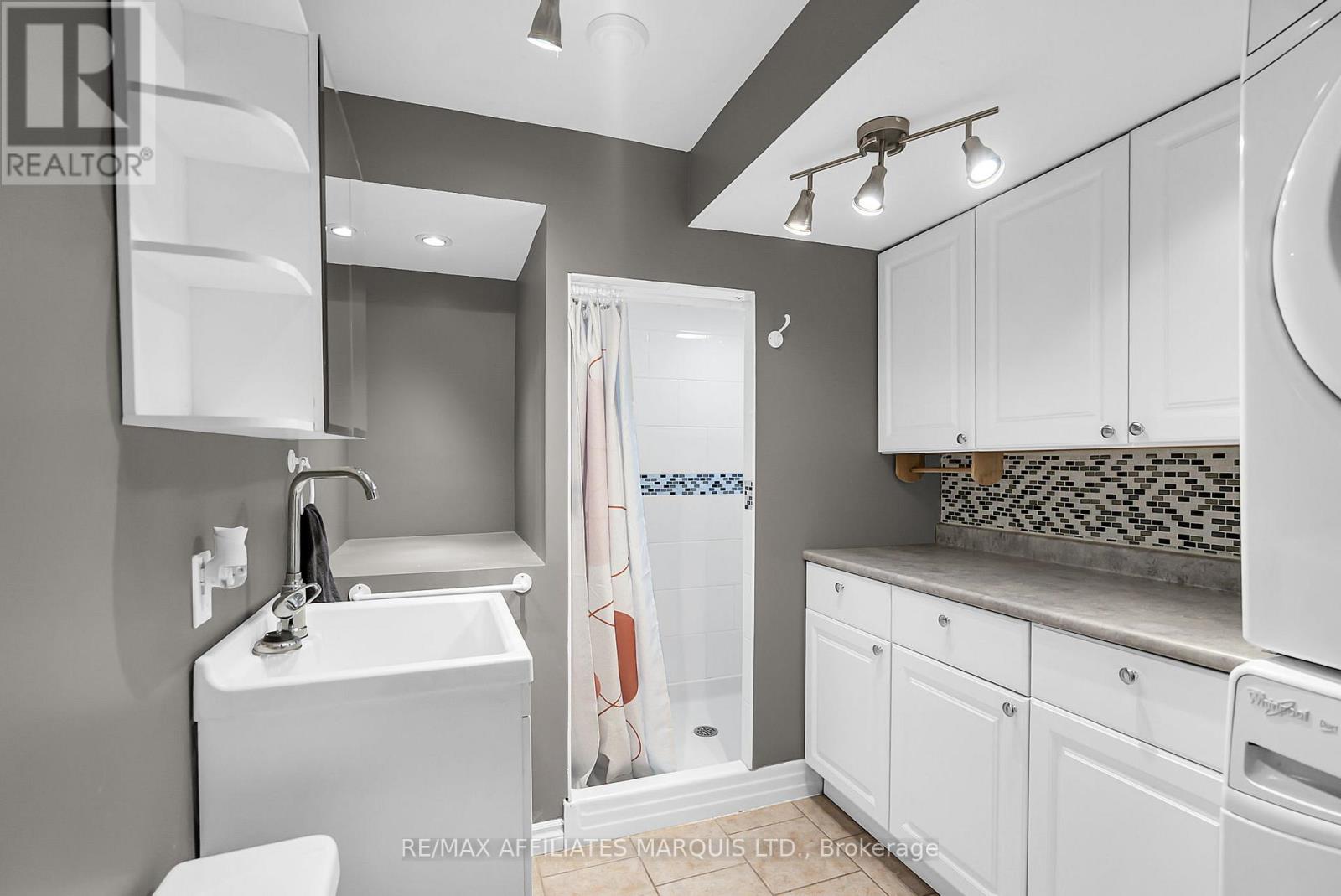 Photo 31 of 110 Heritage Pl Place, Cornwall ON
