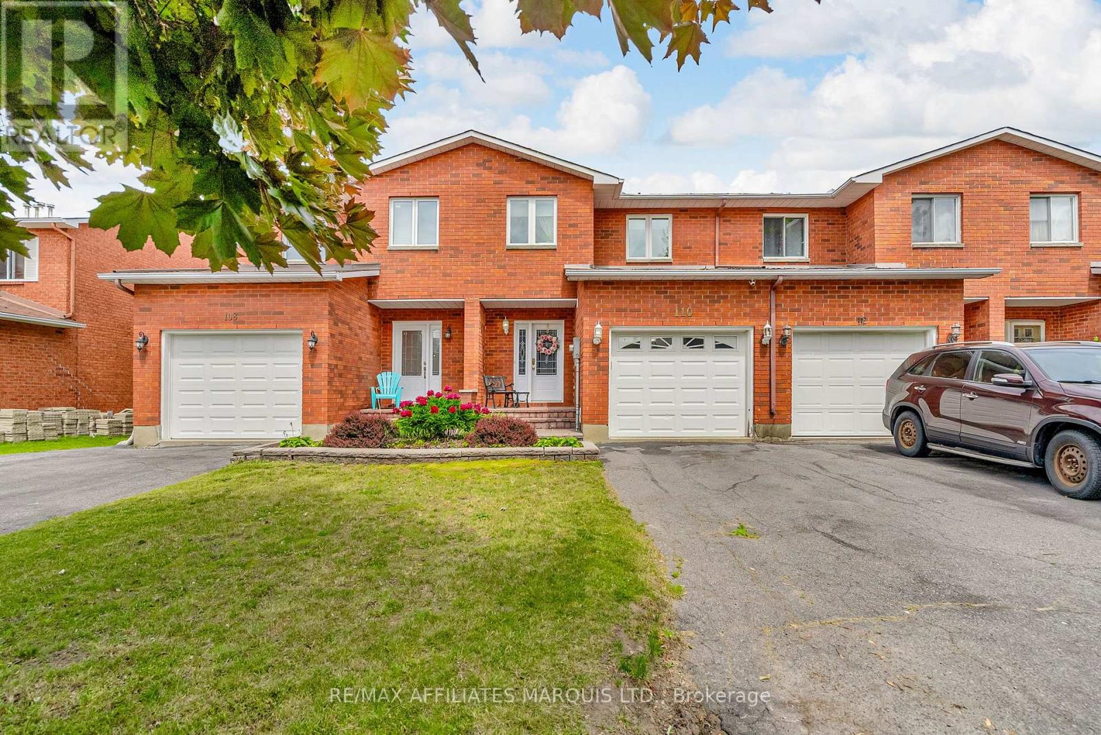 Photo 3 of 110 Heritage Pl Place, Cornwall ON
