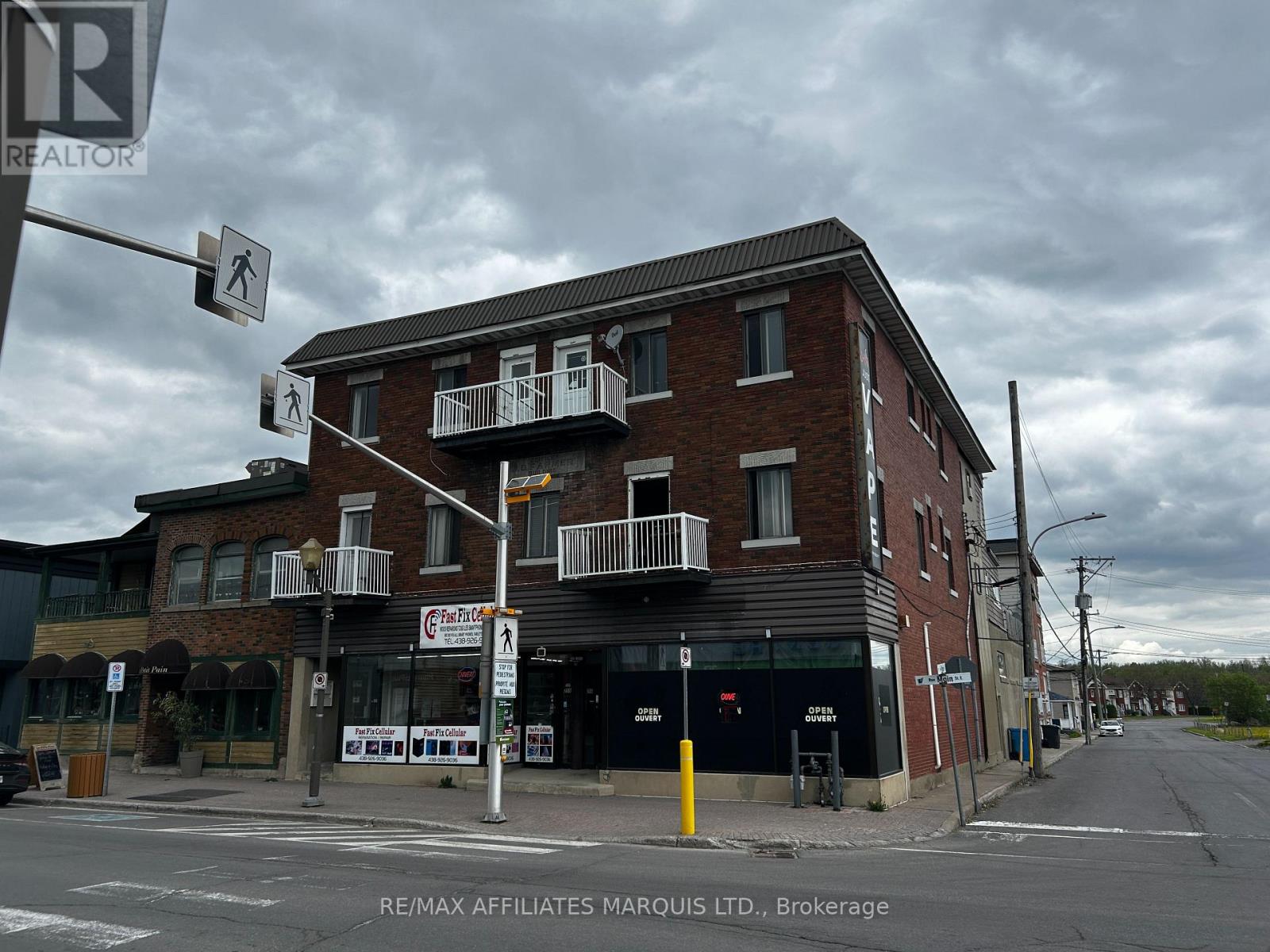 Photo 1 of 253 Main St Street E, Hawkesbury ON