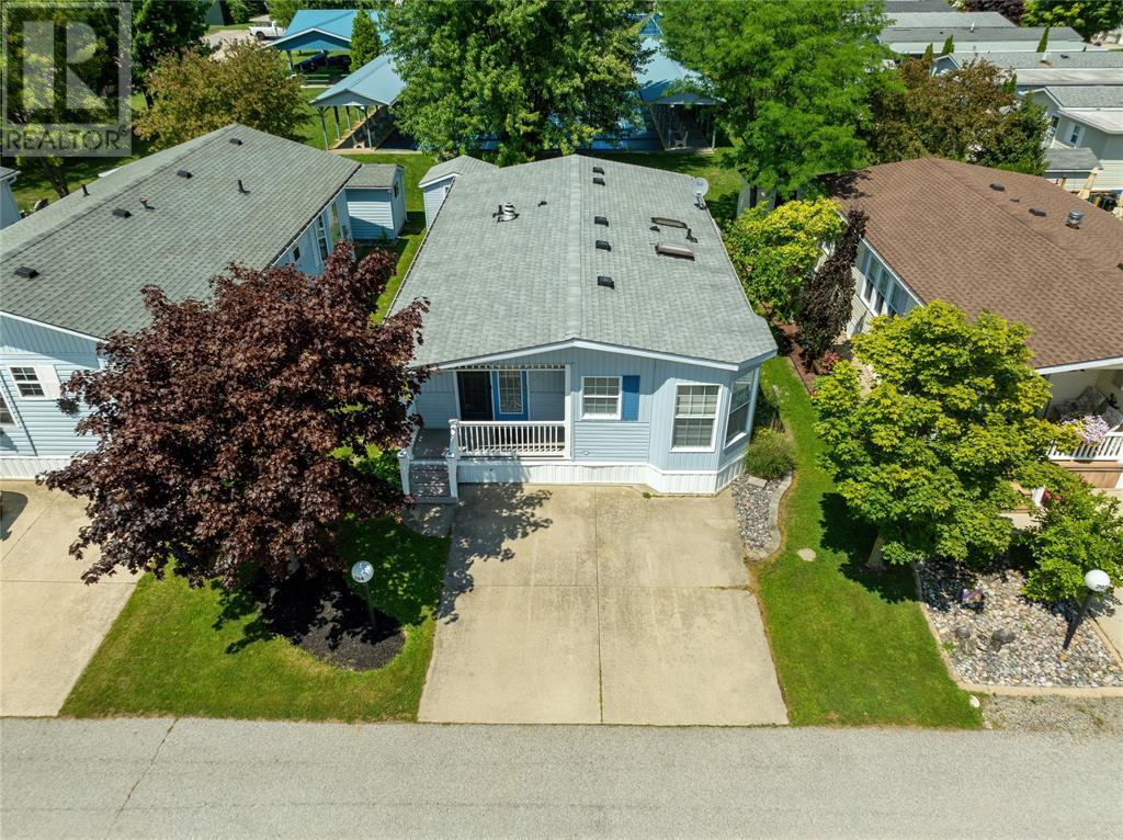Photo 13 of 5700 Blackwell Sideroad Unit 294, Sarnia ON